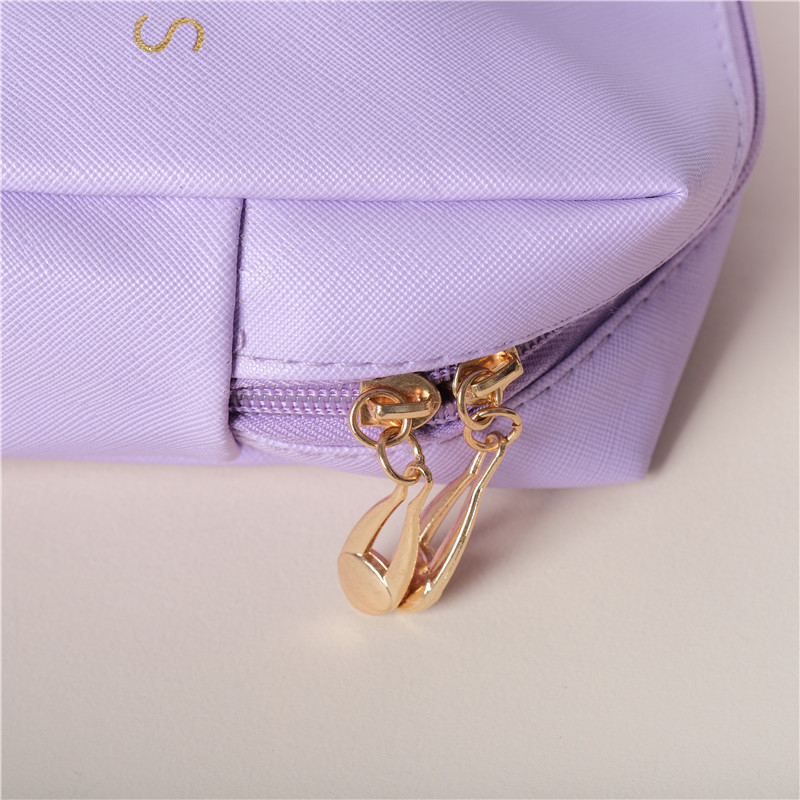 From Beauty Essentials to Brand Statements: Why Customized Pouches Matter