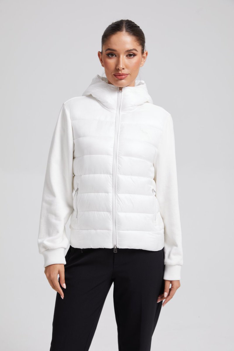 Casual Wear Essentials: The Perfect Blend of Style and Comfort